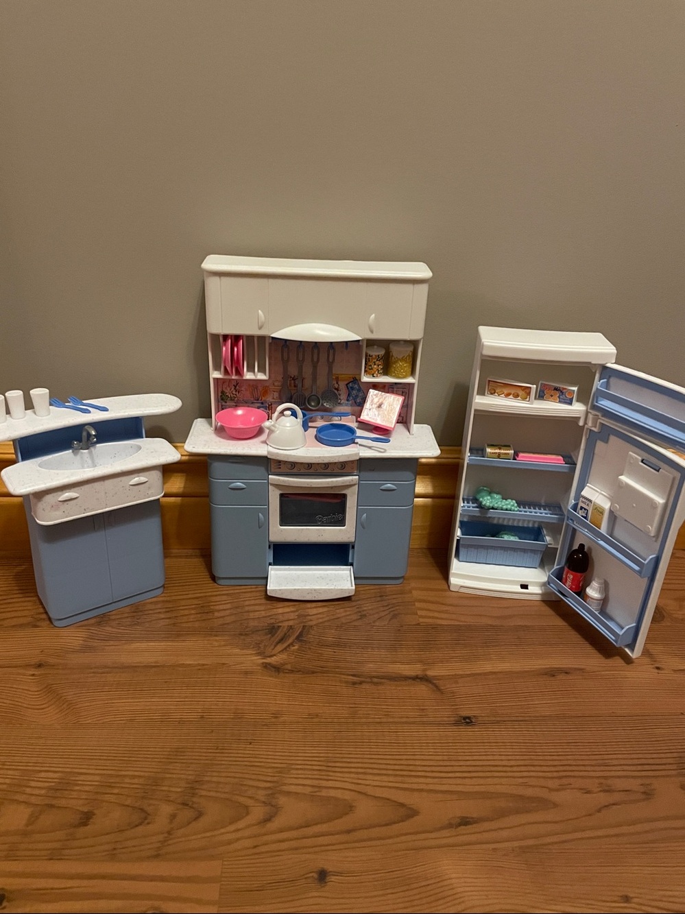Barbie 1996 So Real So Now Kitchen Set - Picture 1 of 12